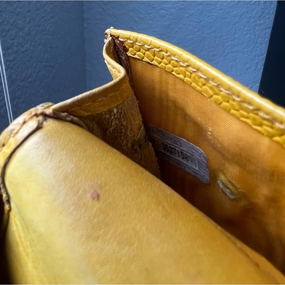 Vintage Chanel wallet card case holder - Picture 9 of 10